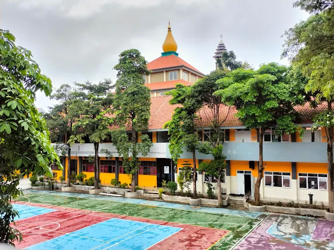 SMA Nusantara School Building